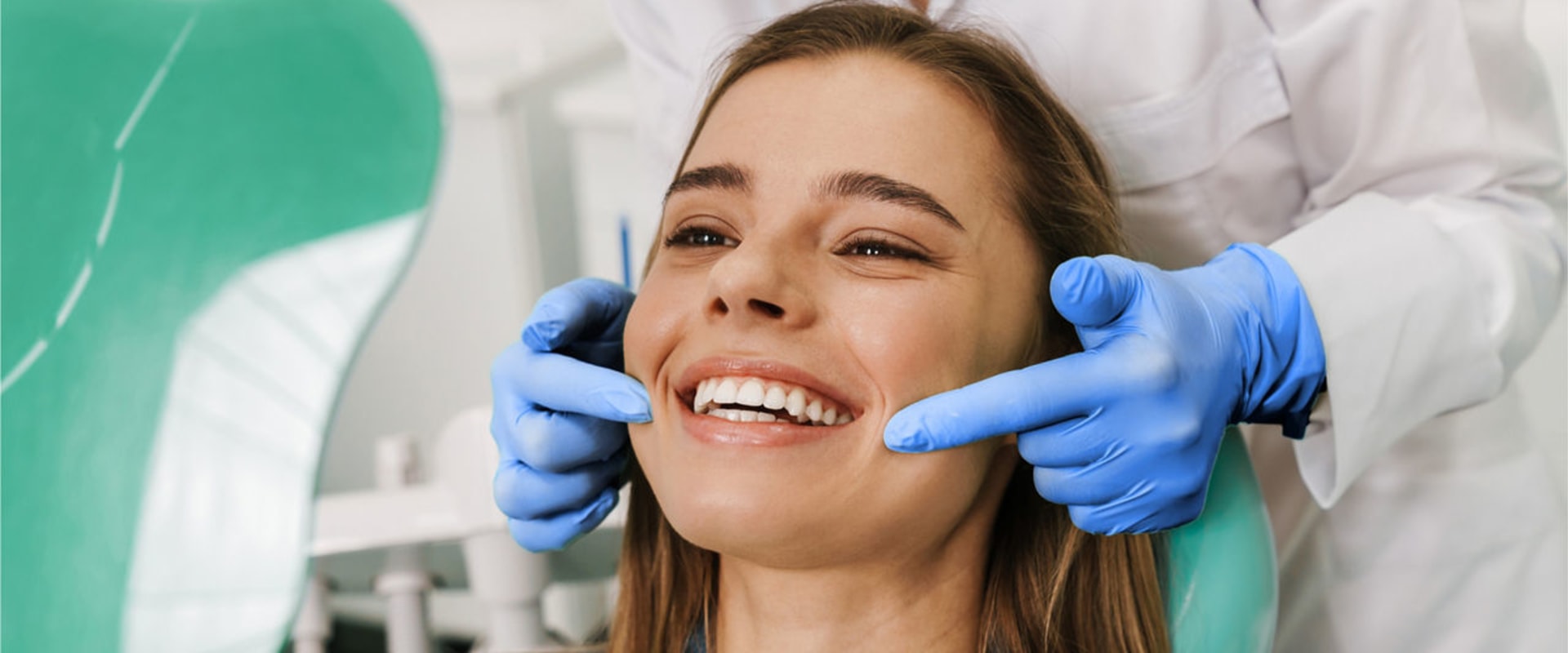 Emergency Dentist In Kansas City: Quick Relief For Dental Implants